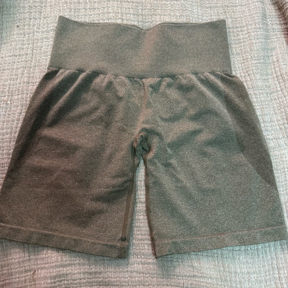 NVGTN Mocha Contour Seamless Shorts